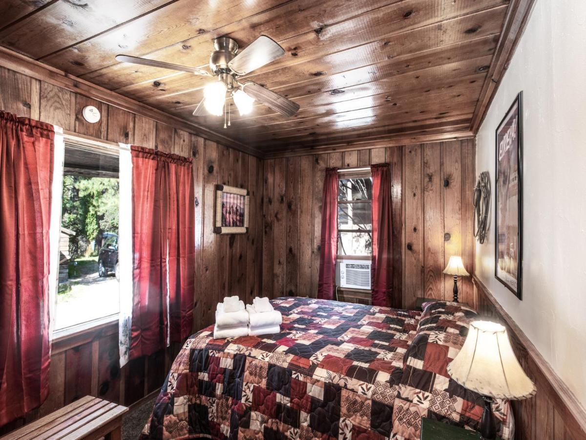 Apache Village Cabinette 11, Queen Bed, Midtown, Sleeps 2 Ruidoso Buitenkant foto